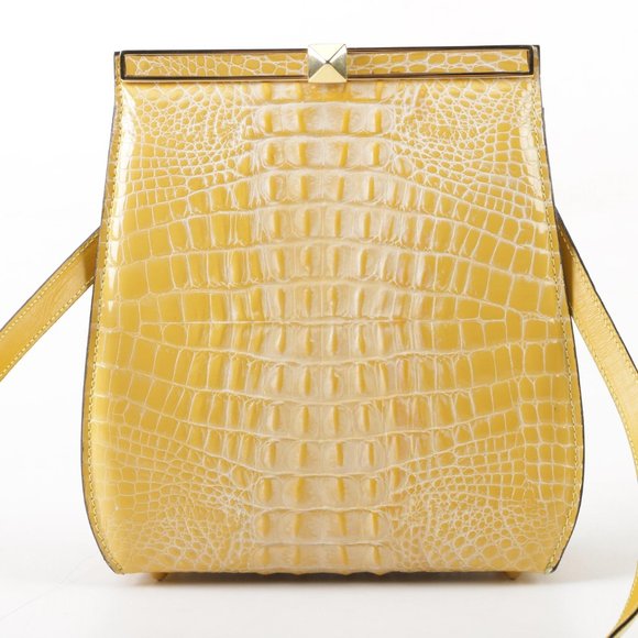 โง Retta Wolff โข Yellow "ligator" purse - Picture 3 of 12